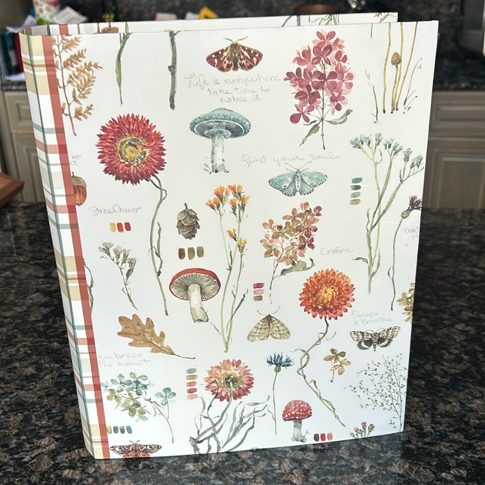 ASHLAND SEASONS LARGE DECORATIVE BOOK/BOX NWT